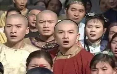 吃瓜群众背景视频,网络时代下的围观文化现象