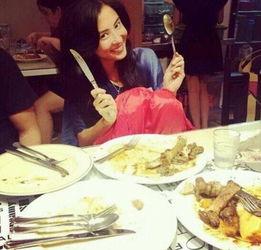 吃货瓜三早期视频,早期美食视频回顾，带你领略舌尖上的美味时光