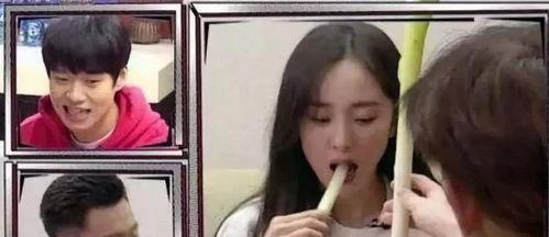 两个人在线吃瓜视频,情侣在线吃瓜，揭秘瓜界甜蜜瞬间