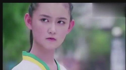 旋风少女吃瓜群众视频,揭秘幕后吃瓜群众视角下的精彩瞬间  第2张