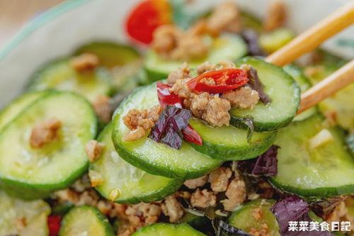 吃瓜的小视频,背后故事与现象分析  第2张