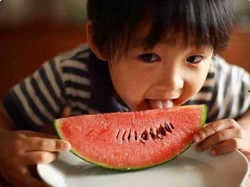 吴川吃瓜八卦新闻视频大全,热门八卦新闻视频大盘点  第2张