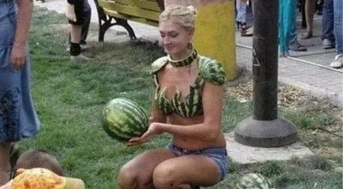 世界上有个吃瓜视频的人