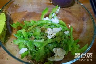 凉瓜粉怎么吃才好吃呢视频,轻松学会家常凉瓜粉做法  第2张